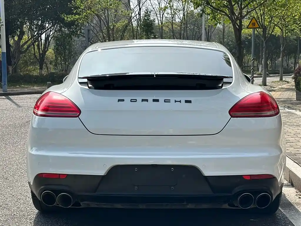 Porsche Panamera 2014 Panamera 3.0T фото 21