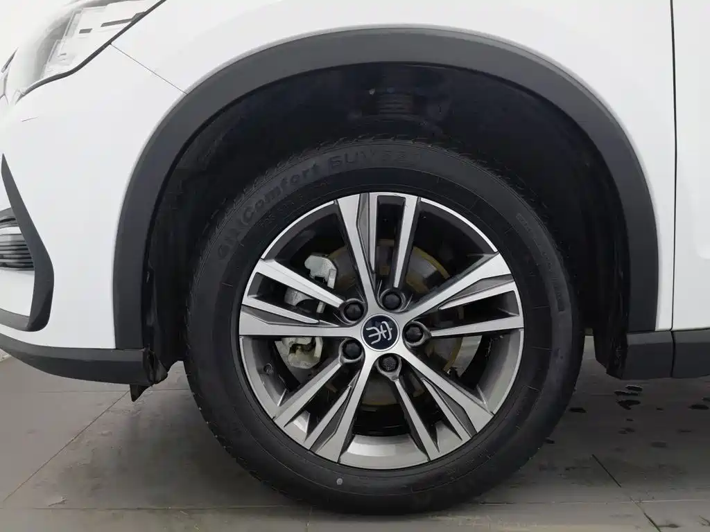 Photo 17 - BYD Song Pro