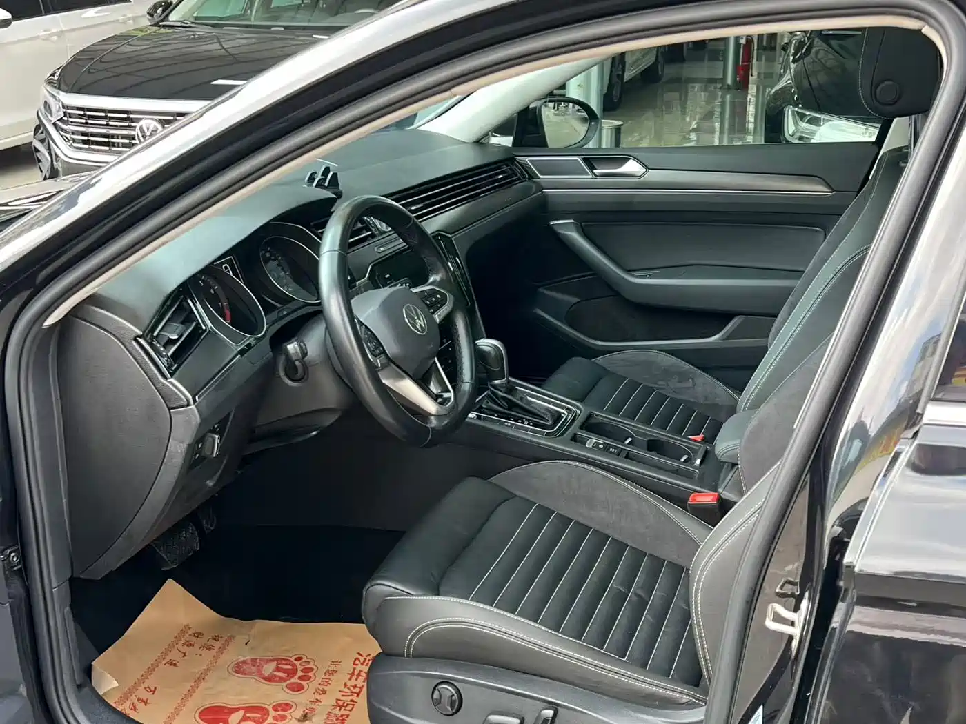 Volkswagen Magotan 2021 330TSI DSG 30th Anniversary Edition фото 7