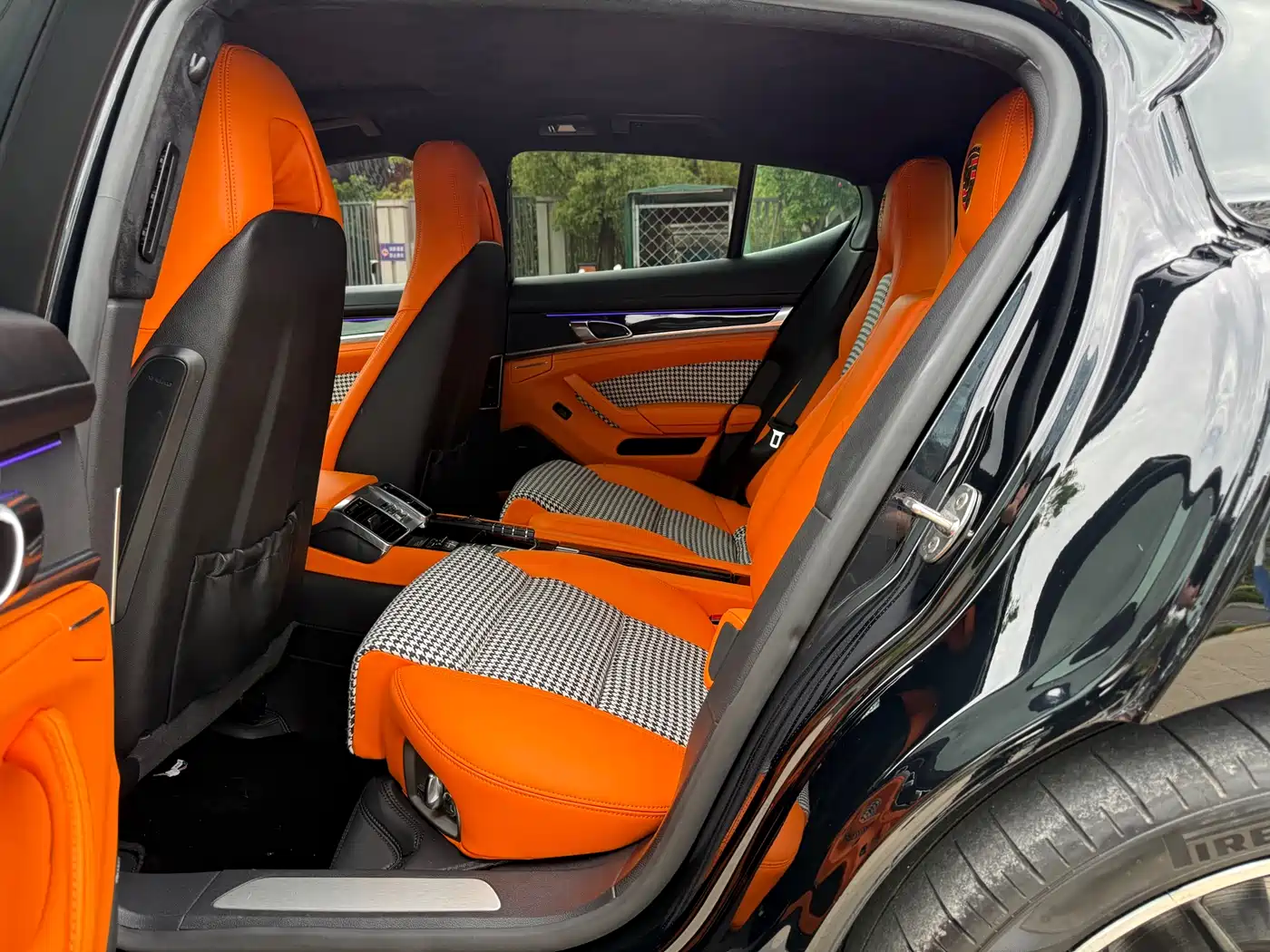 Porsche Panamera 2013 Panamera Platinum Edition 3.6L фото 7