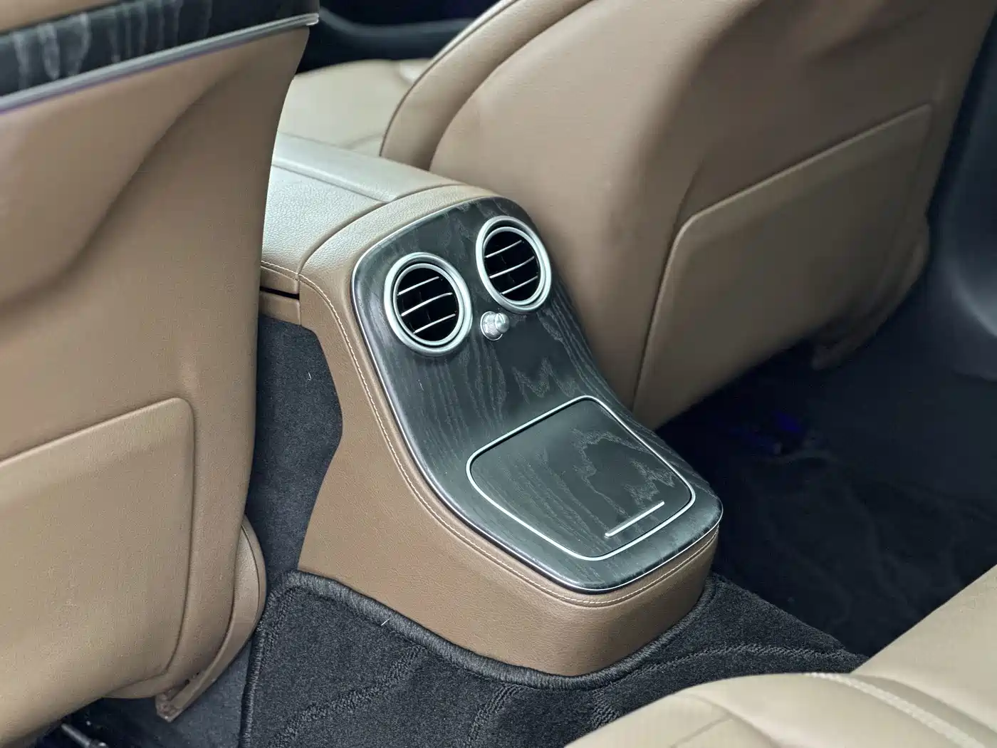 Mercedes-Benz E-Class 2023 E 300 L Sport Luxury фото 14
