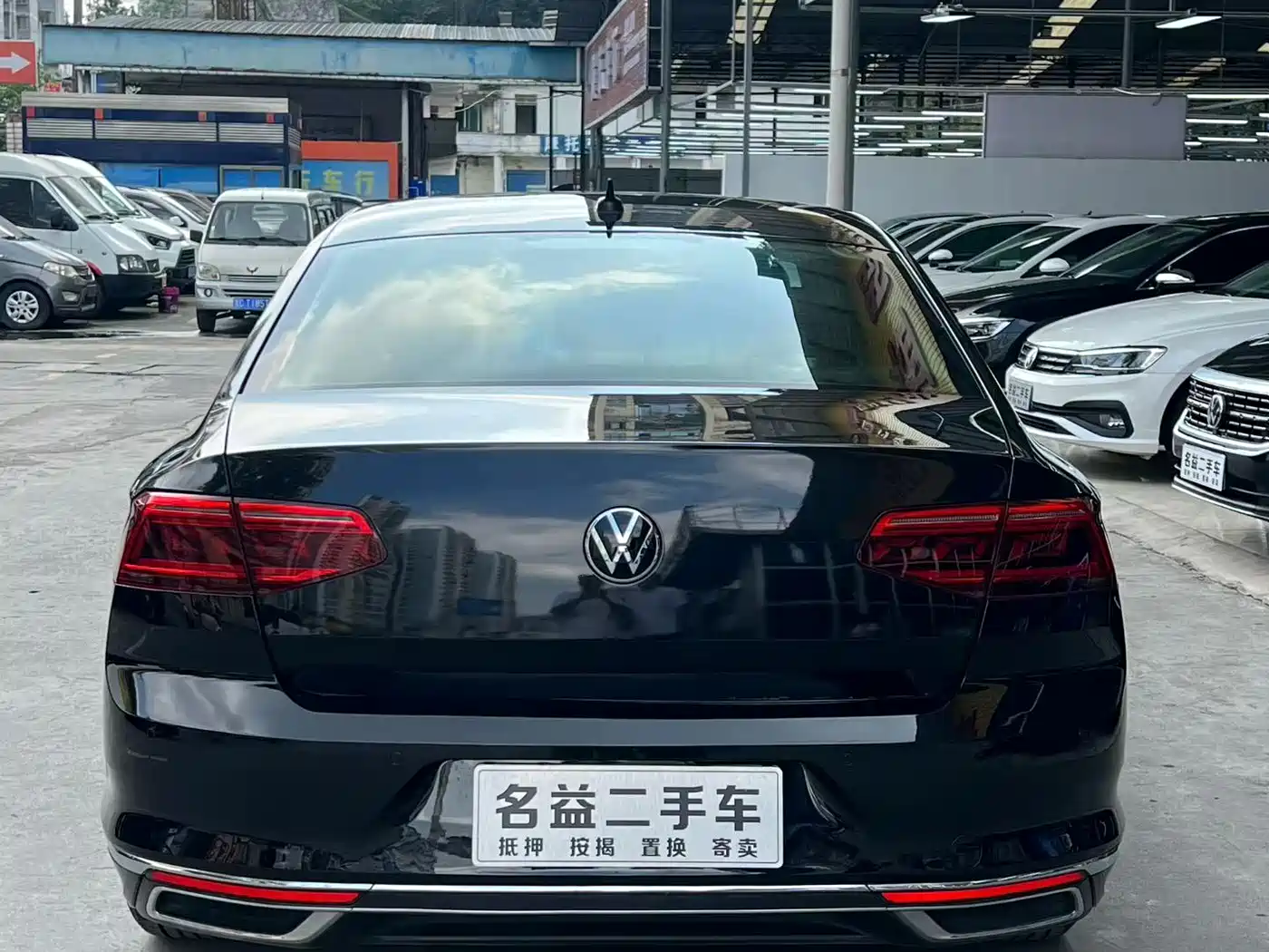 Volkswagen Magotan 2021 330TSI DSG 30th Anniversary Edition фото 5