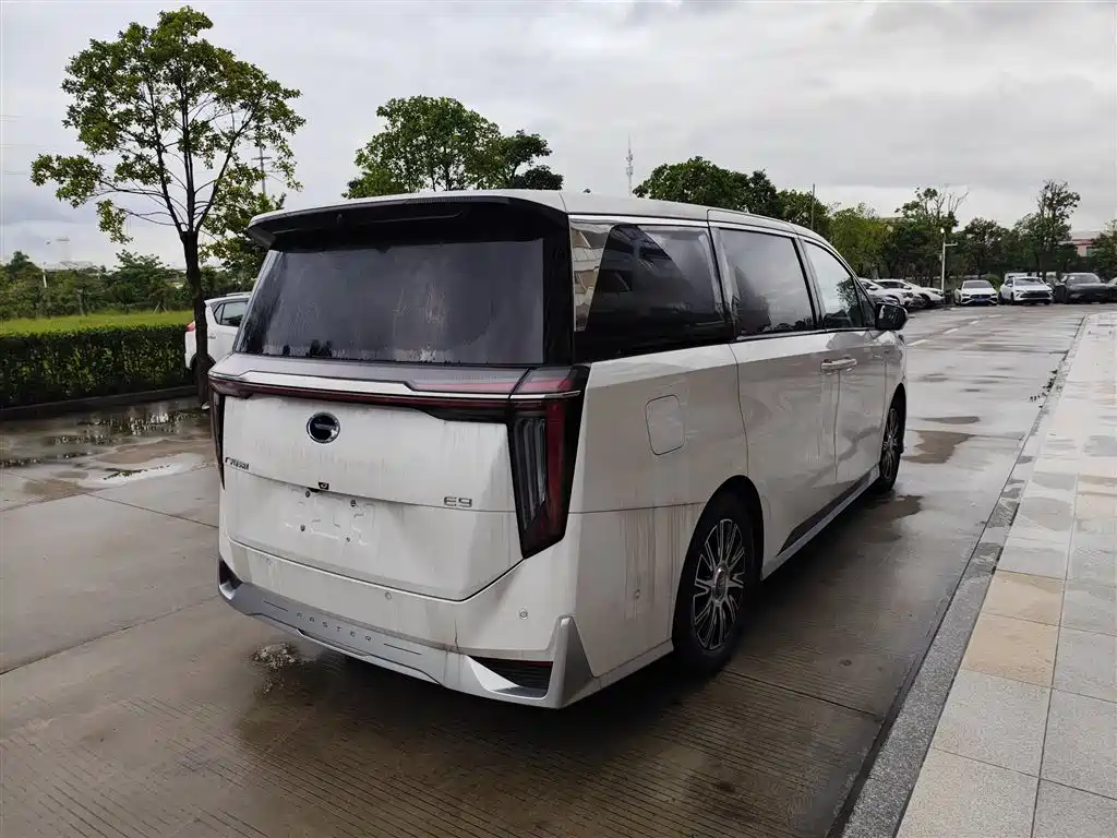 GAC Trumpchi Trumpchi E9 2026 2025 E9 Ultra Fast Charging Master