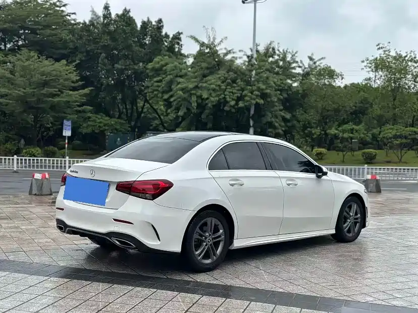 Фото 6 - Mercedes-Benz A-Class