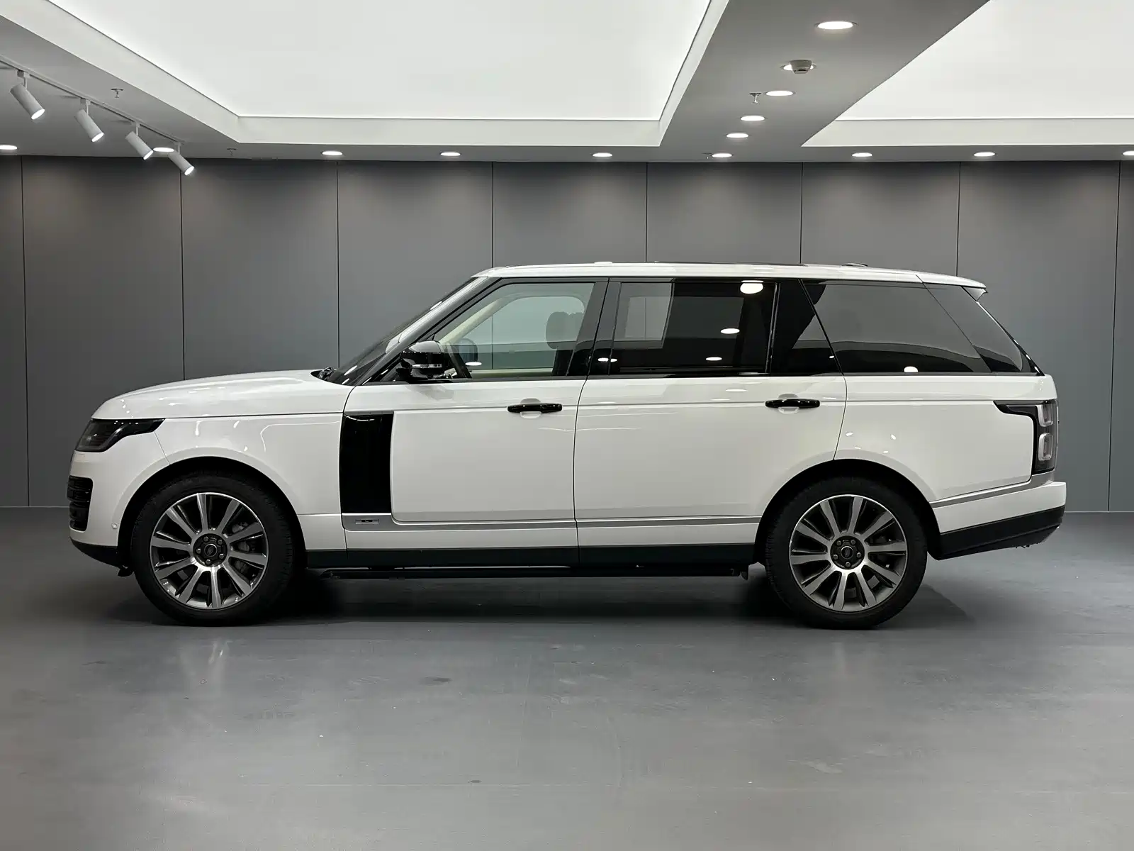 Фото 7 - Land Rover Range Rover