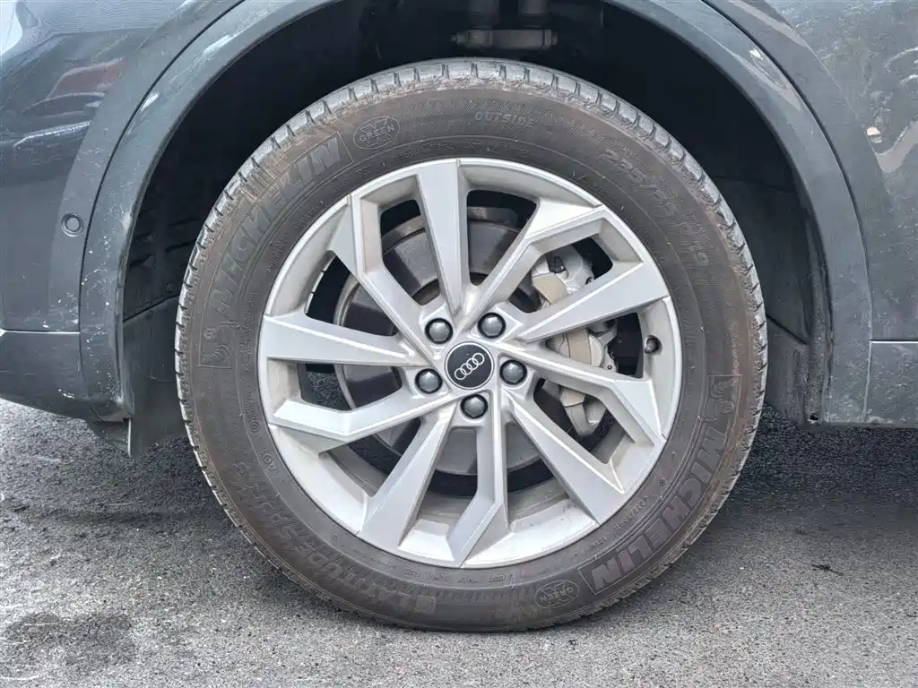 Audi Q5L 2023 40T Luxury Dynamic фото 21