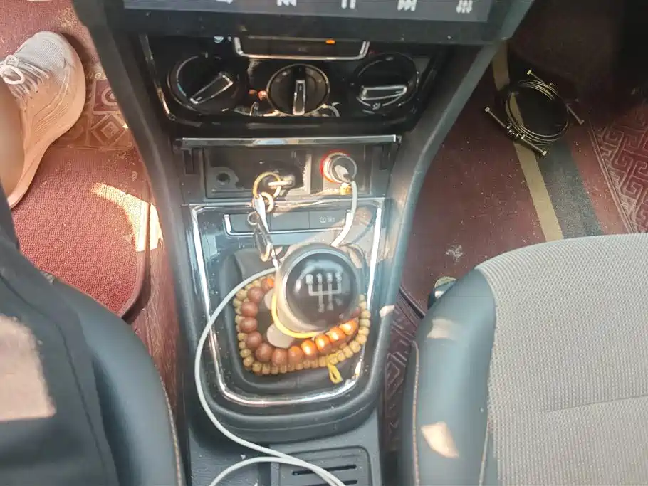 Volkswagen C-TREK 2017 1.6L Manual Comfort фото 16