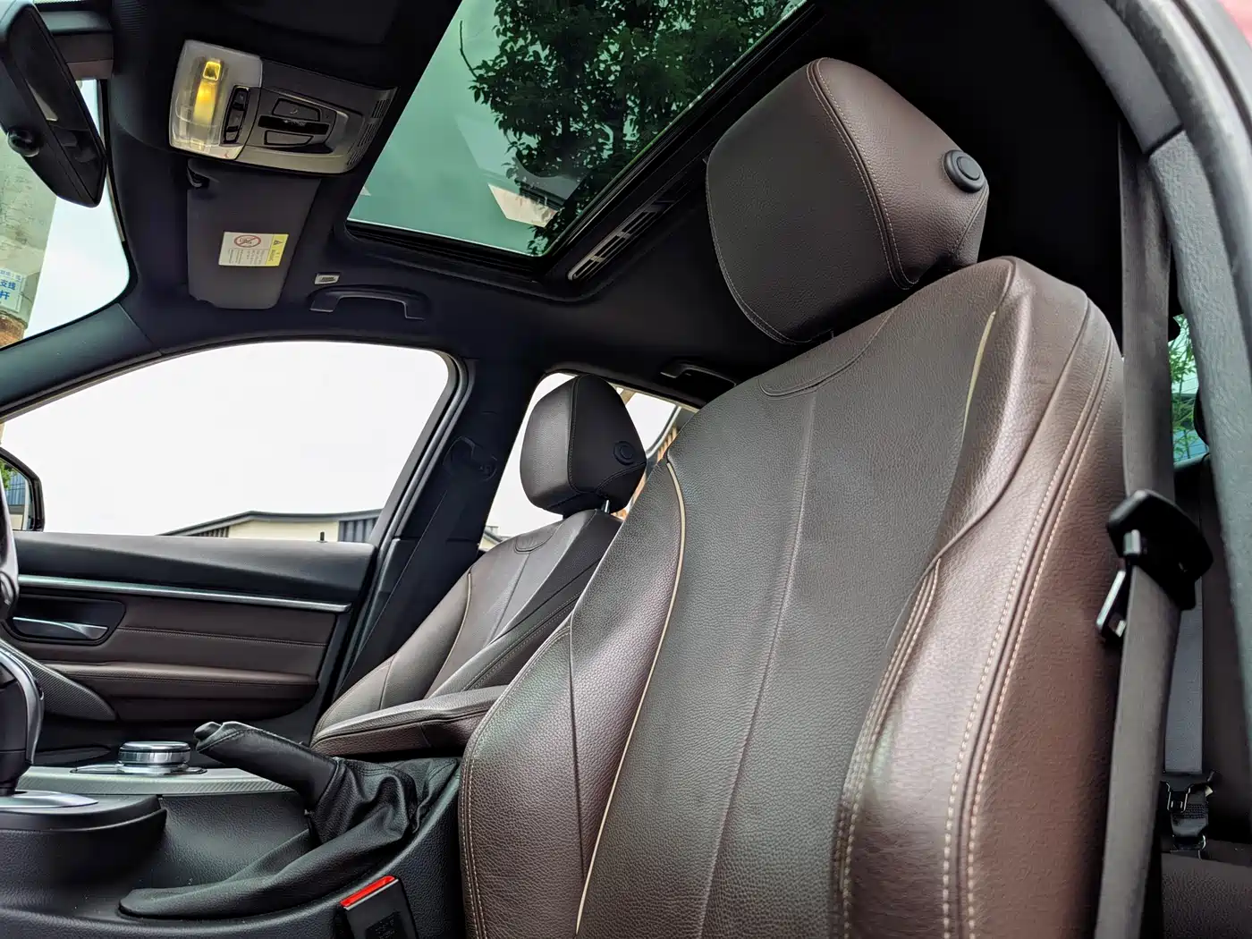 BMW 3 Series 2019 320i M Sport Black Night Edition фото 6