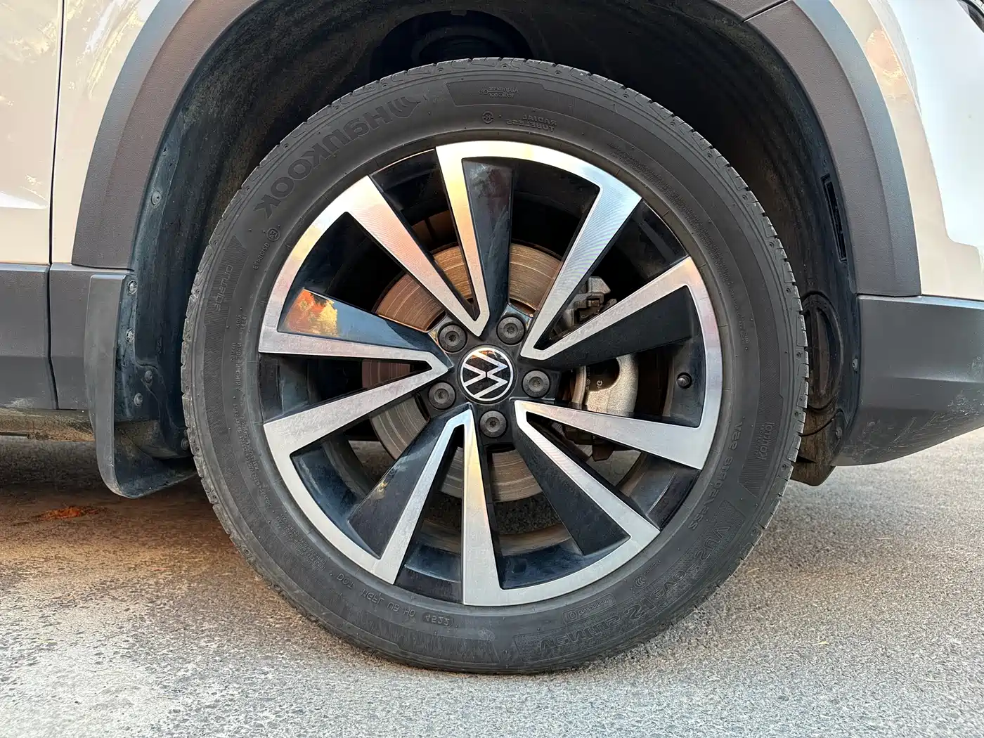 Volkswagen Tharu 2022 280TSI FWD Luxury Edition фото 21