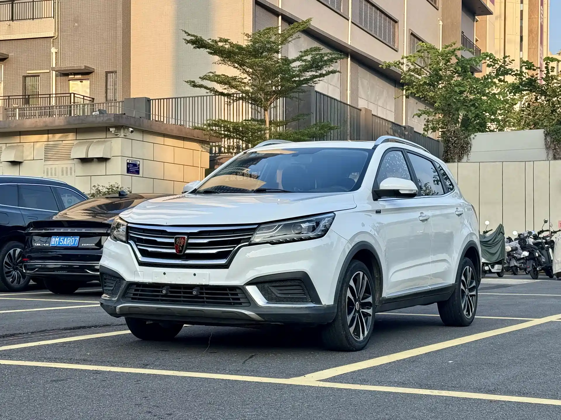 Фото 1 - Roewe RX3