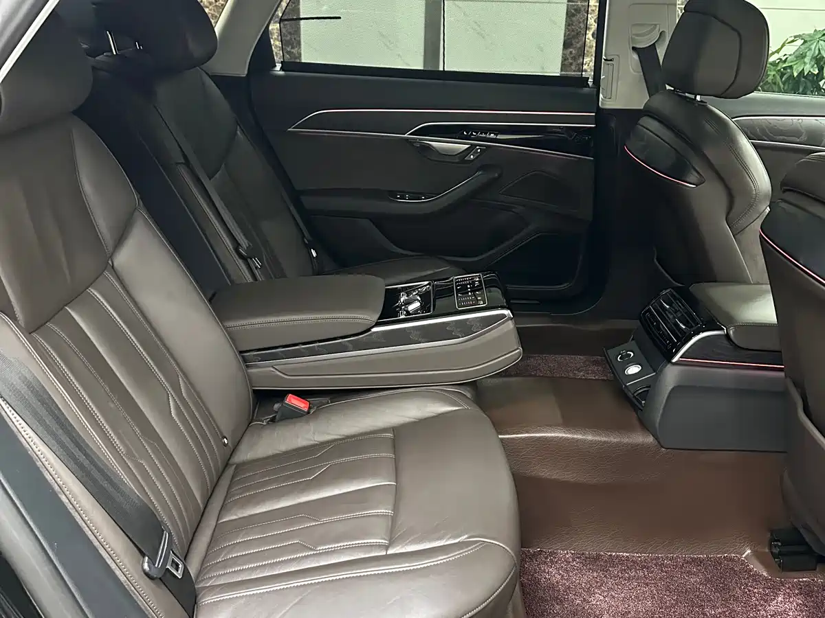 Audi A8 2019 Plus A8L 50 TFSI quattro Comfort фото 12