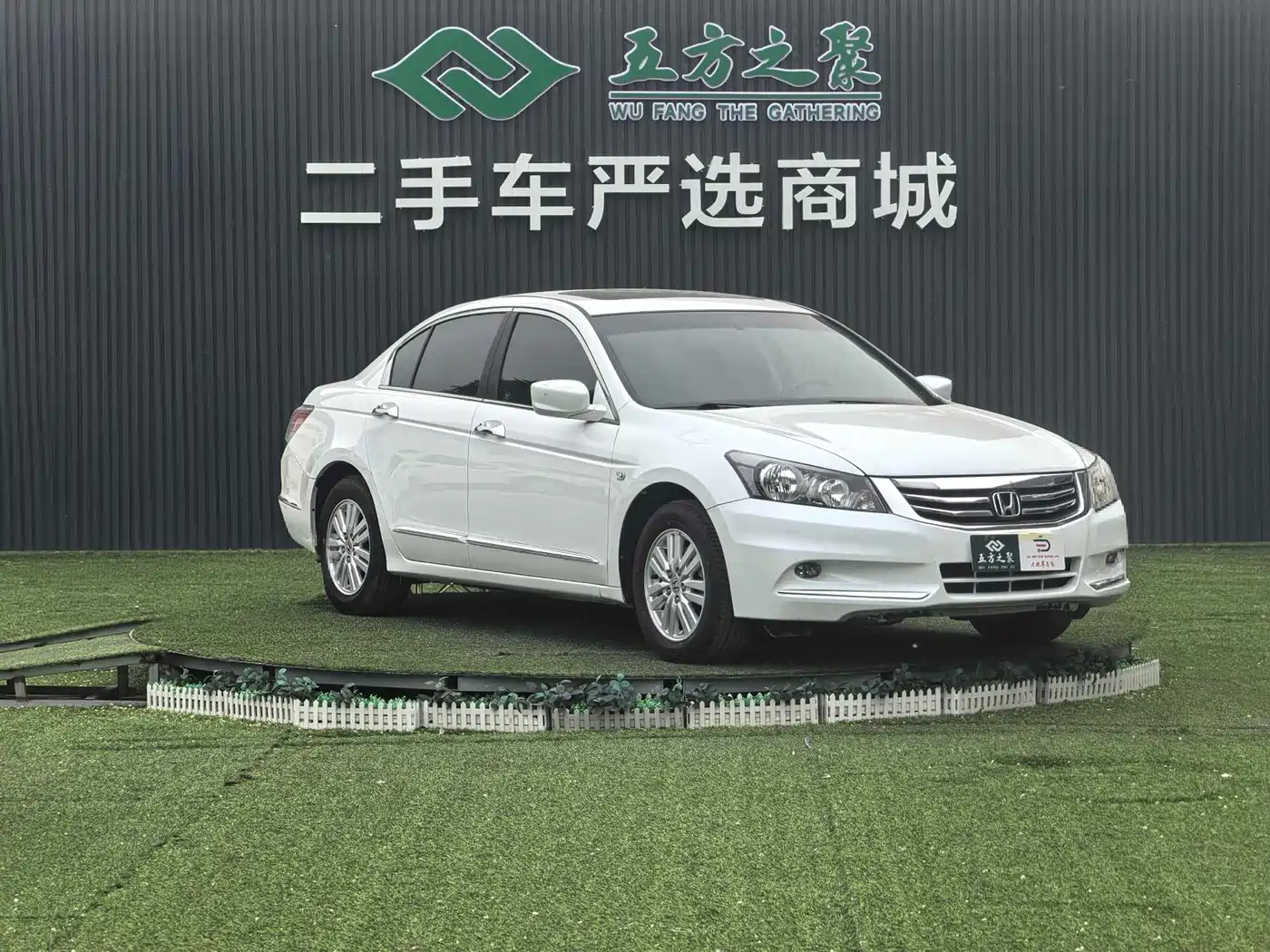 Фото 3 - Honda Accord