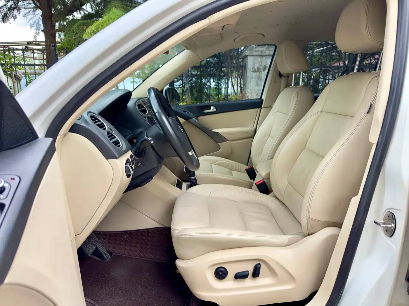 Volkswagen Tiguan 2012 1.8TSI Automatic 2WD Trend Edition фото 10