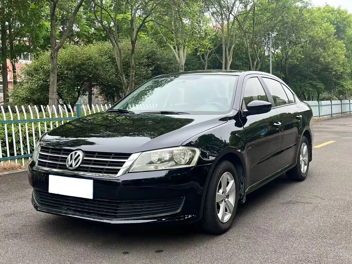Volkswagen Lavida 2013 Facelift Classic 1.6L Automatic Trend
