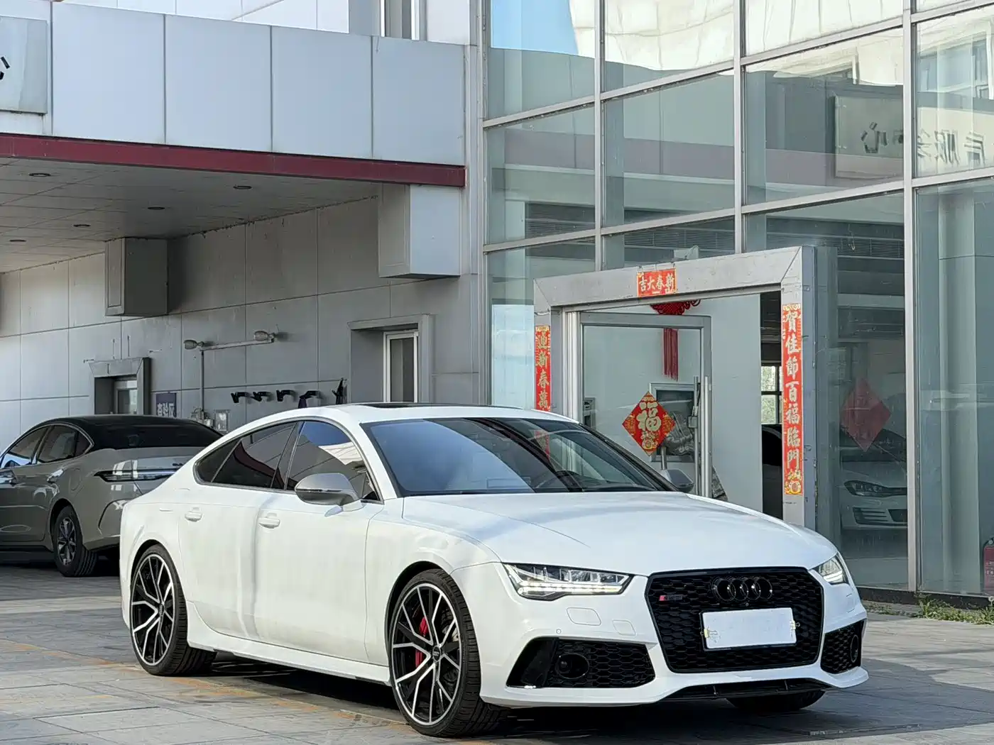 Audi RS 7 2016 RS 7 4.0T Sportback Performance фото 3