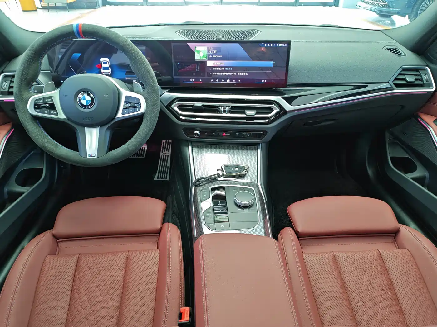 BMW 3 Series 2024 325i M Sport Shadowline Package фото 10