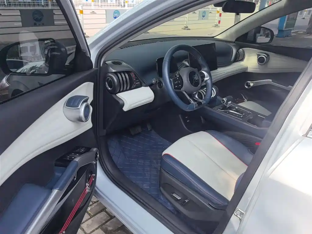 BYD Yuan PLUS 2022 510KM Premium фото 16