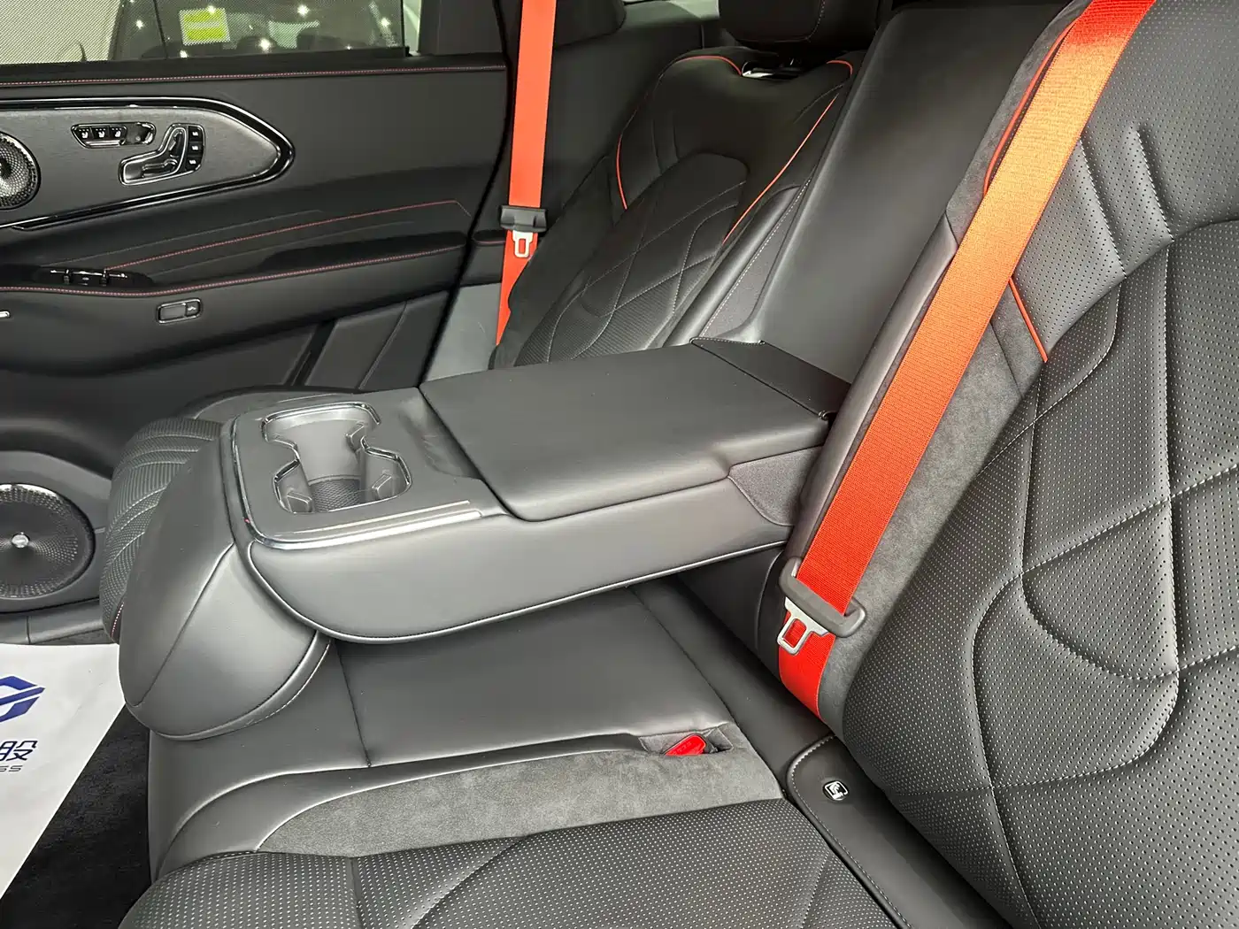 Zeekr 8X 2026 Model Dark Edition 5-Seater фото 9