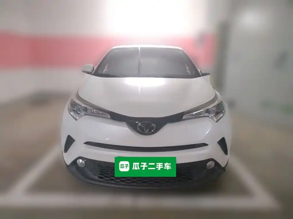 Toyota C-HR 2020 2020 Model 2.0L Leading