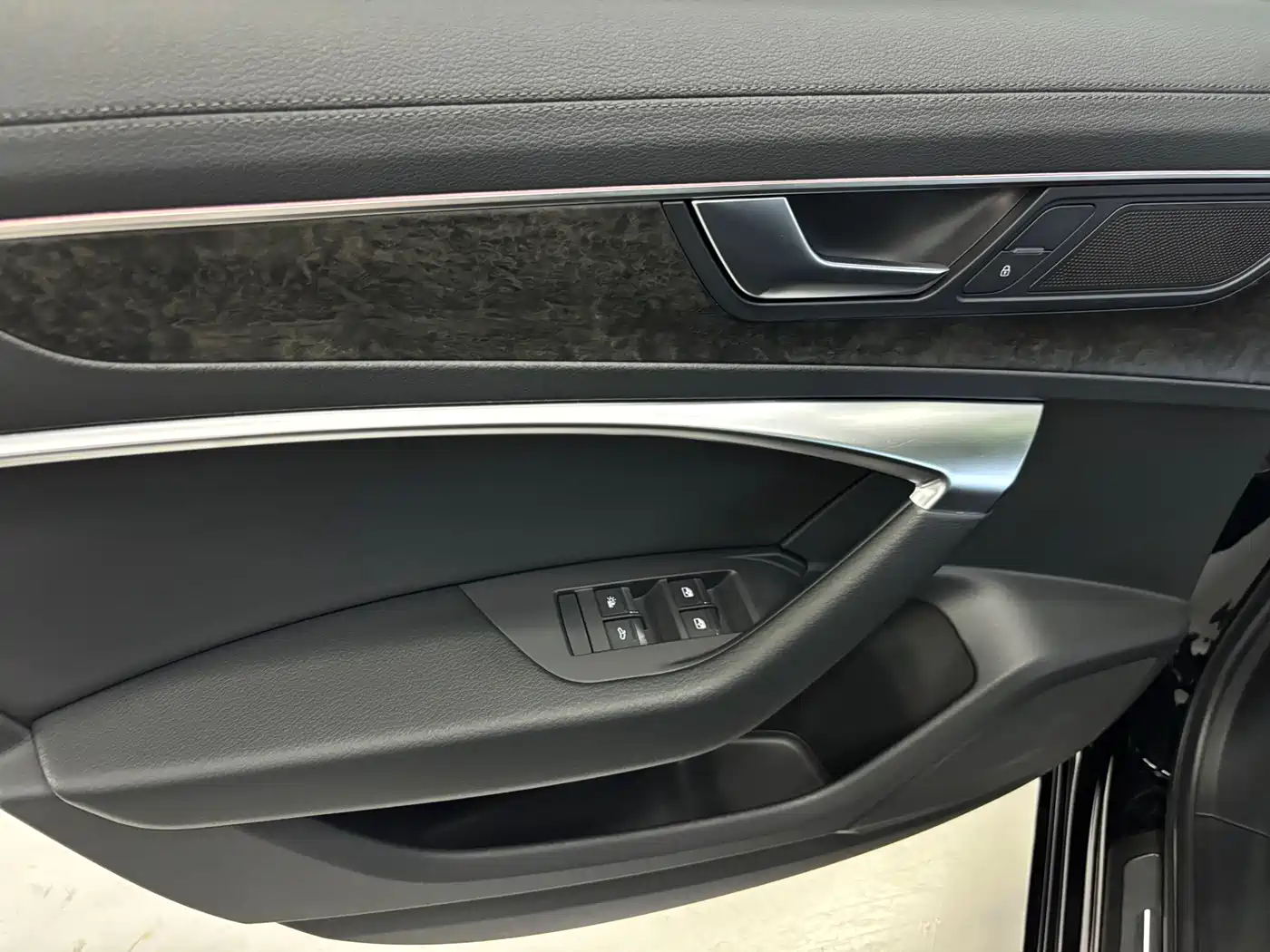 Audi A6L 2021 45 TFSI Exclusive Elegance фото 8