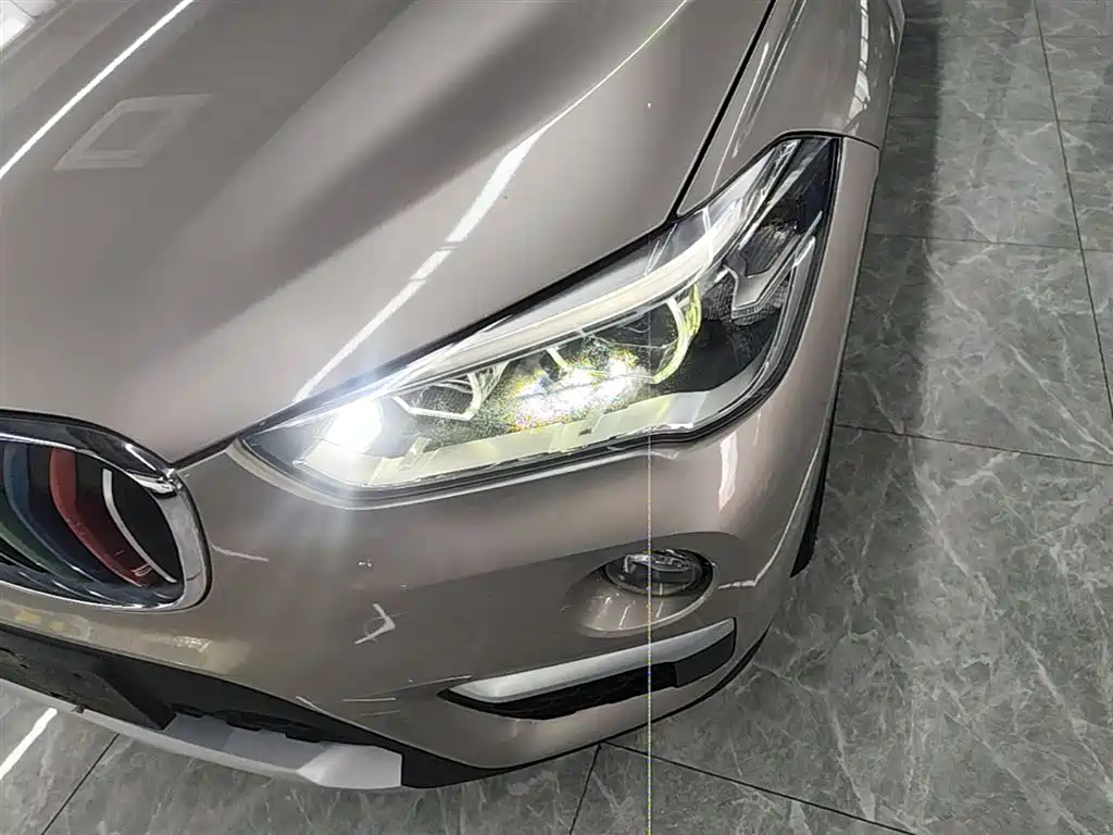 BMW X1 2018 xDrive20Li Premium Model фото 24