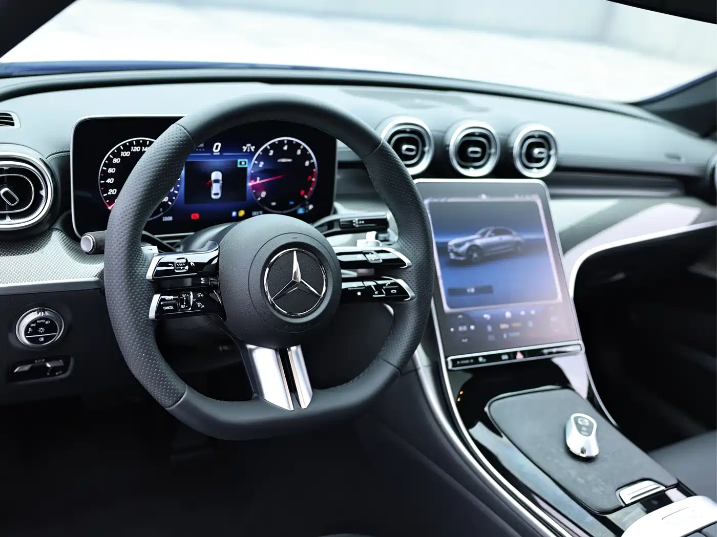 Mercedes-Benz C-Class 2023 Facelift C 260 L Night Sport Edition фото 16