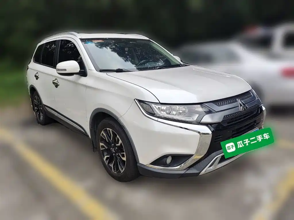 Mitsubishi Outlander 2019 2.0L 2WD Enjoy 5-Seater China VI фото 23