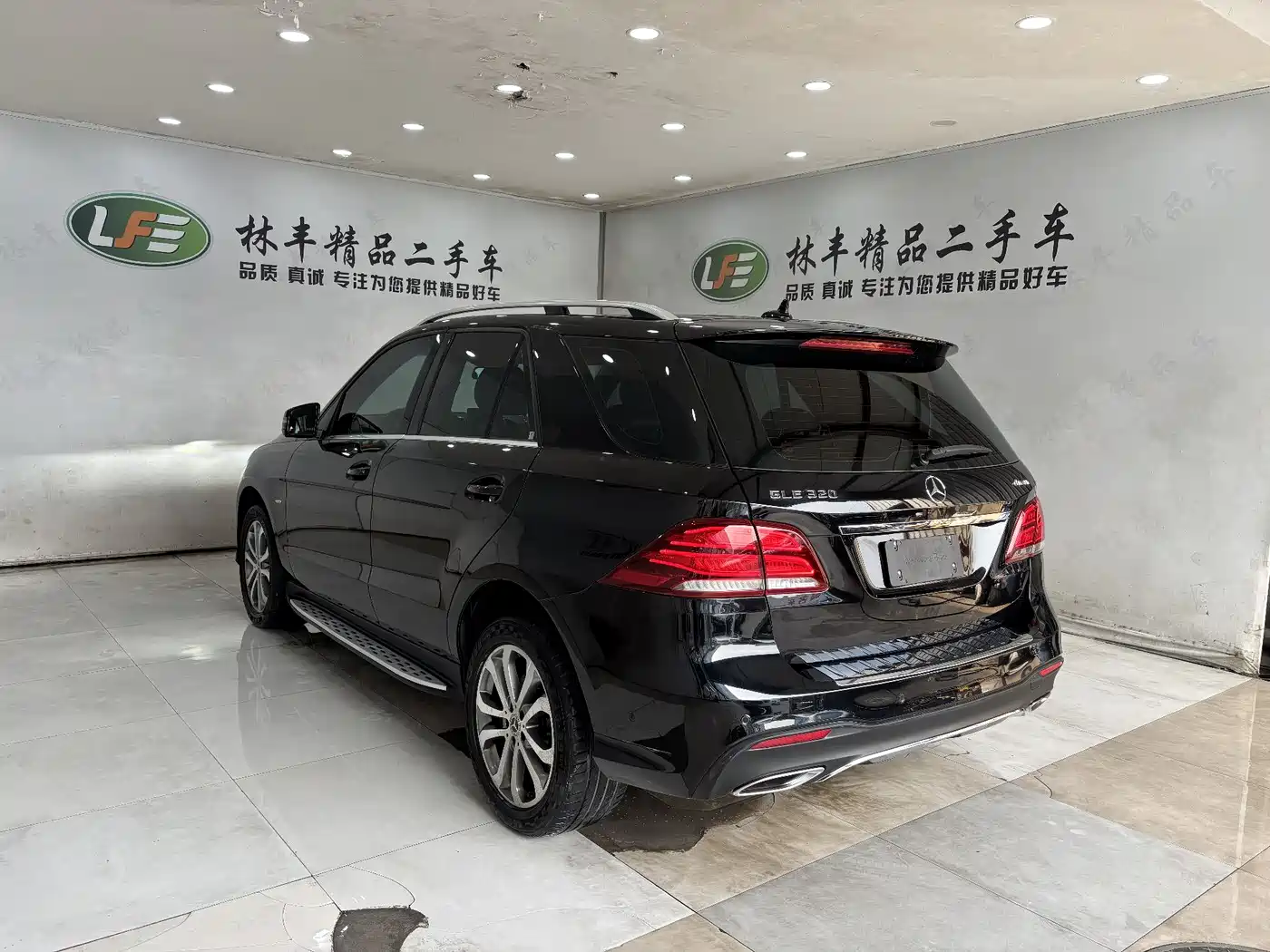 Mercedes-Benz GLE 2018 GLE 320 4MATIC Dynamic Ultimate Edition фото 5