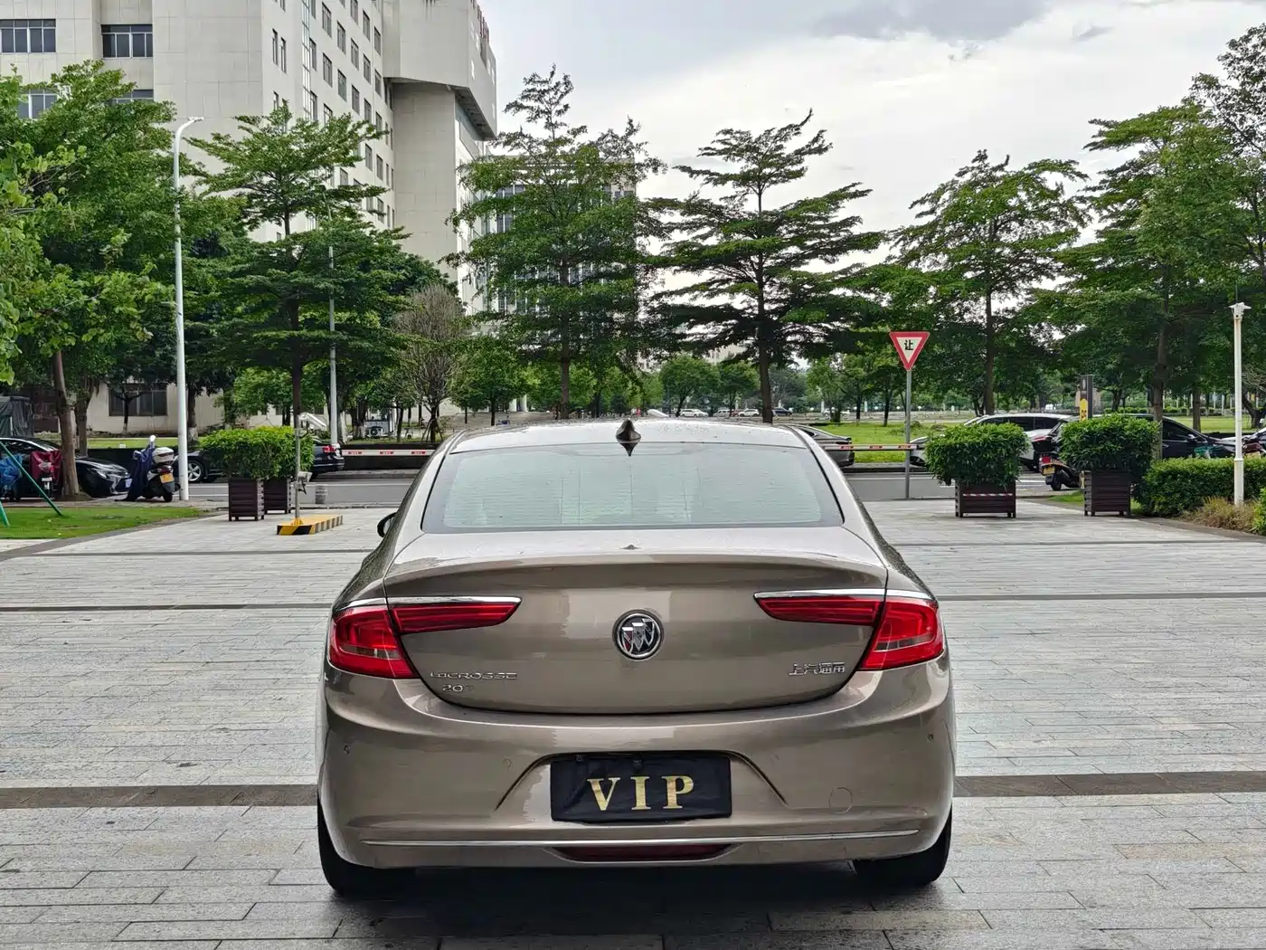Buick LaCrosse 2016 20T Elite Type фото 13