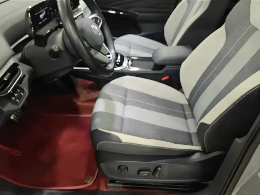 Volkswagen ID.4 CROZZ 2022 Standard Range PURE Edition фото 9