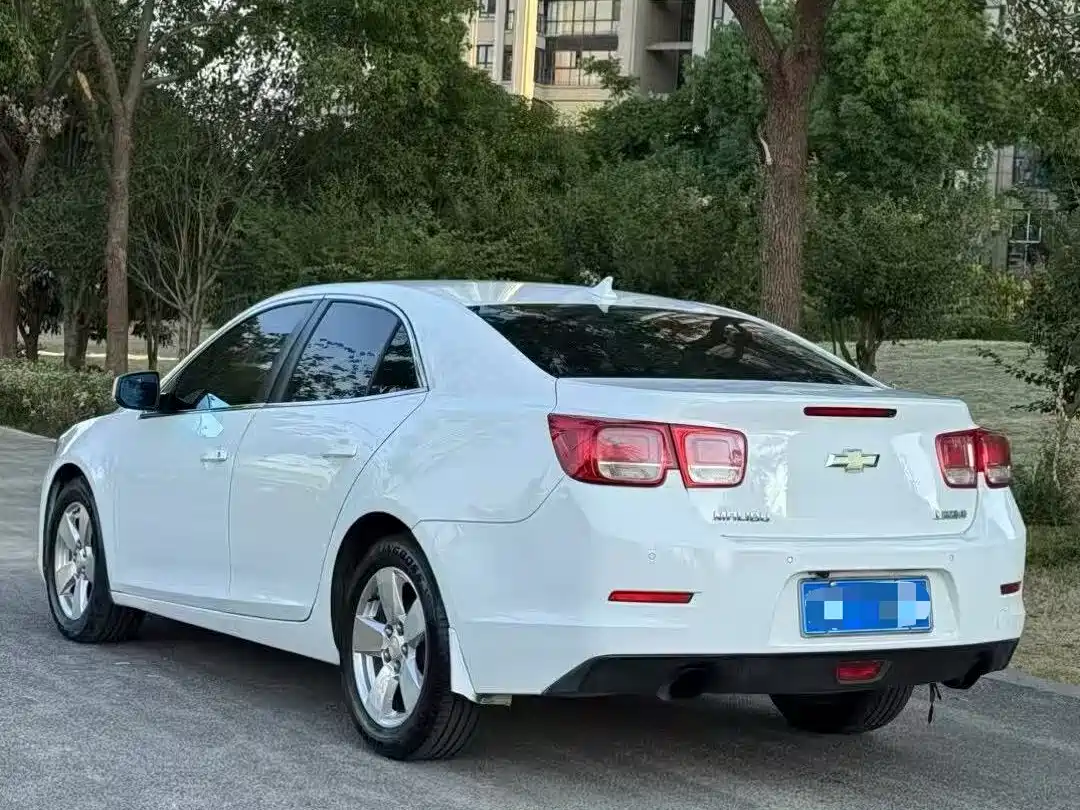 Chevrolet Malibu 2014 2.0L Automatic Luxury фото 4