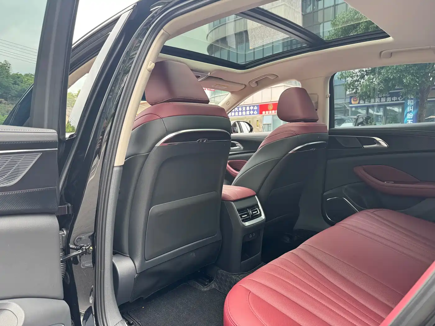 Hongqi H5 2025 1.5T DCT Mystic Shadow фото 13