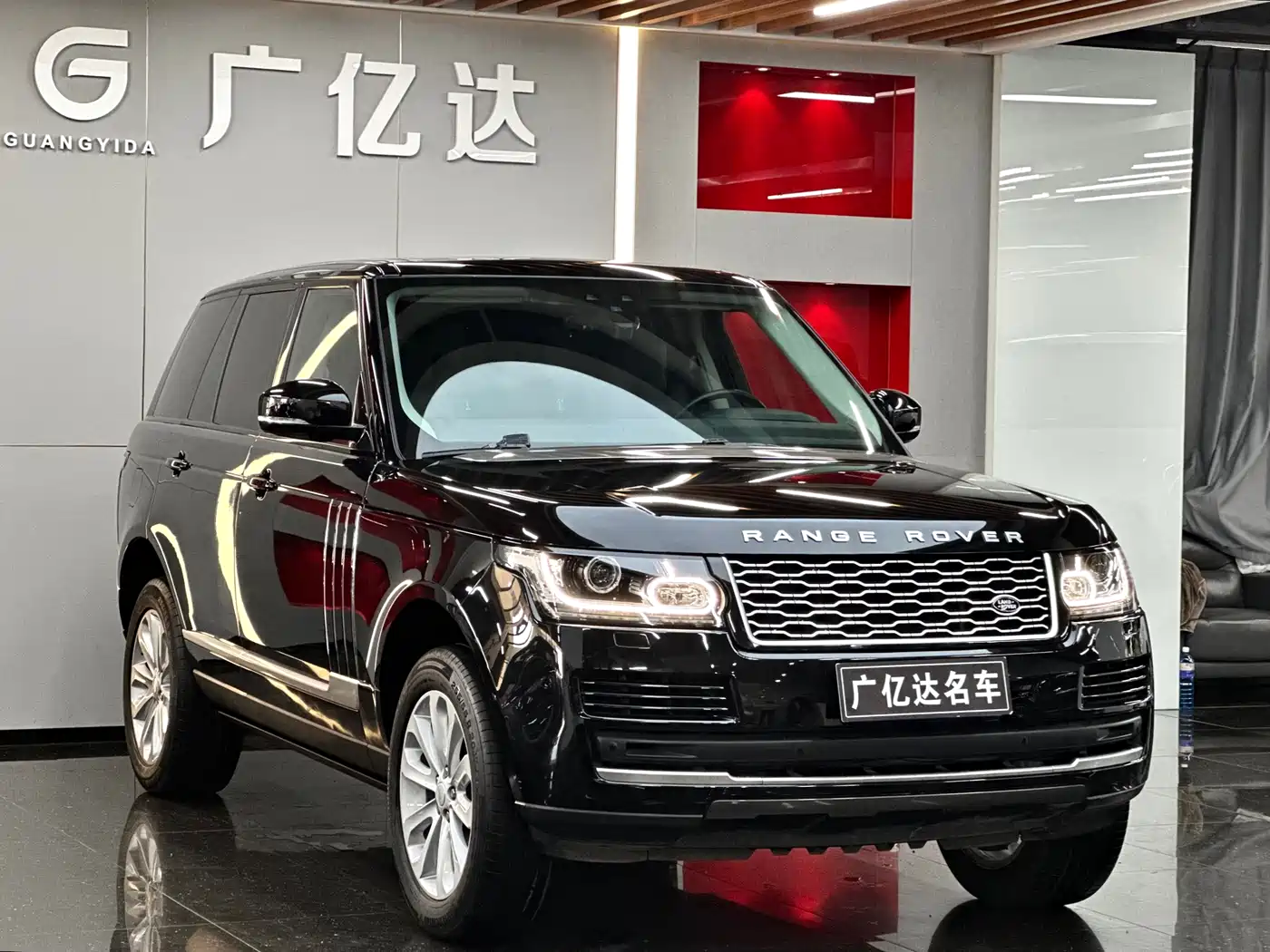 Land Rover Range Rover 2017 3.0 SC V6 Vogue фото 3