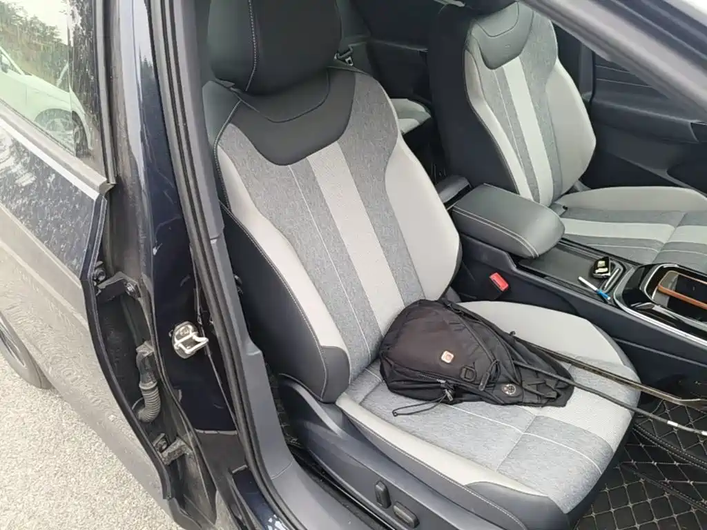 Фото 25 - Volkswagen ID.4 CROZZ