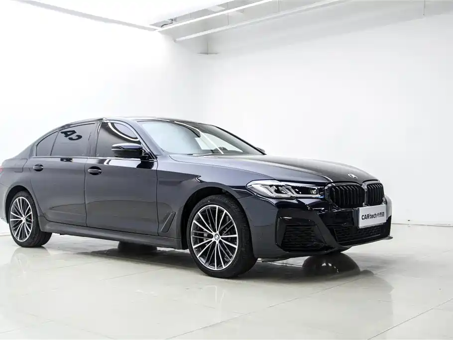 BMW 5 Series 2021 530Li Leading M Sport Package фото 3