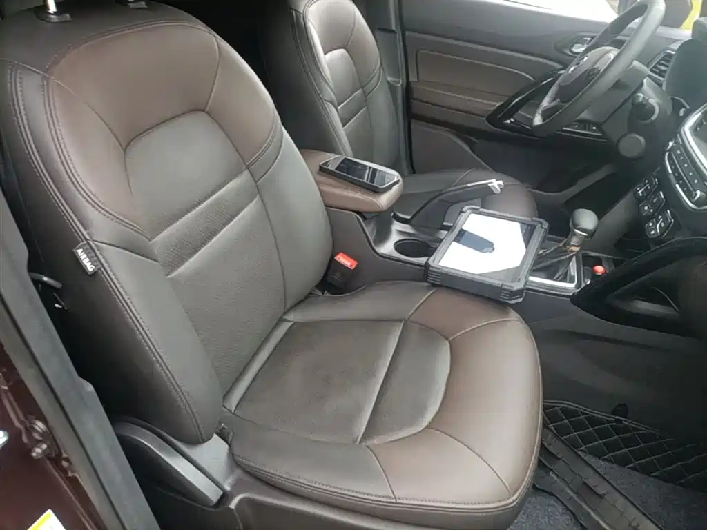 GAC Trumpchi Trumpchi GS4 2015 200T G-DCT Luxury Edition фото 25