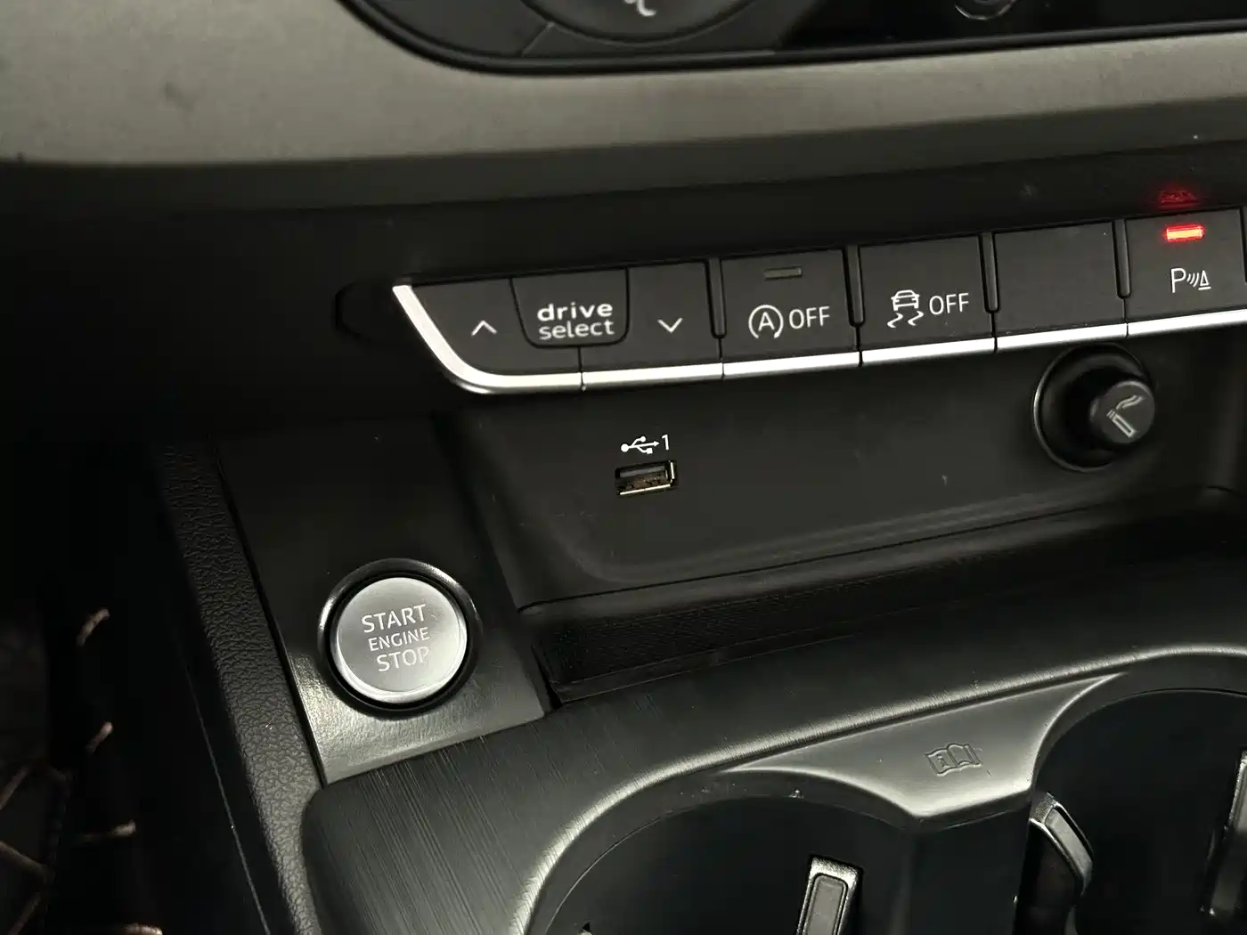 Audi A4L 2019 40 TFSI Progressive (China VI) фото 20