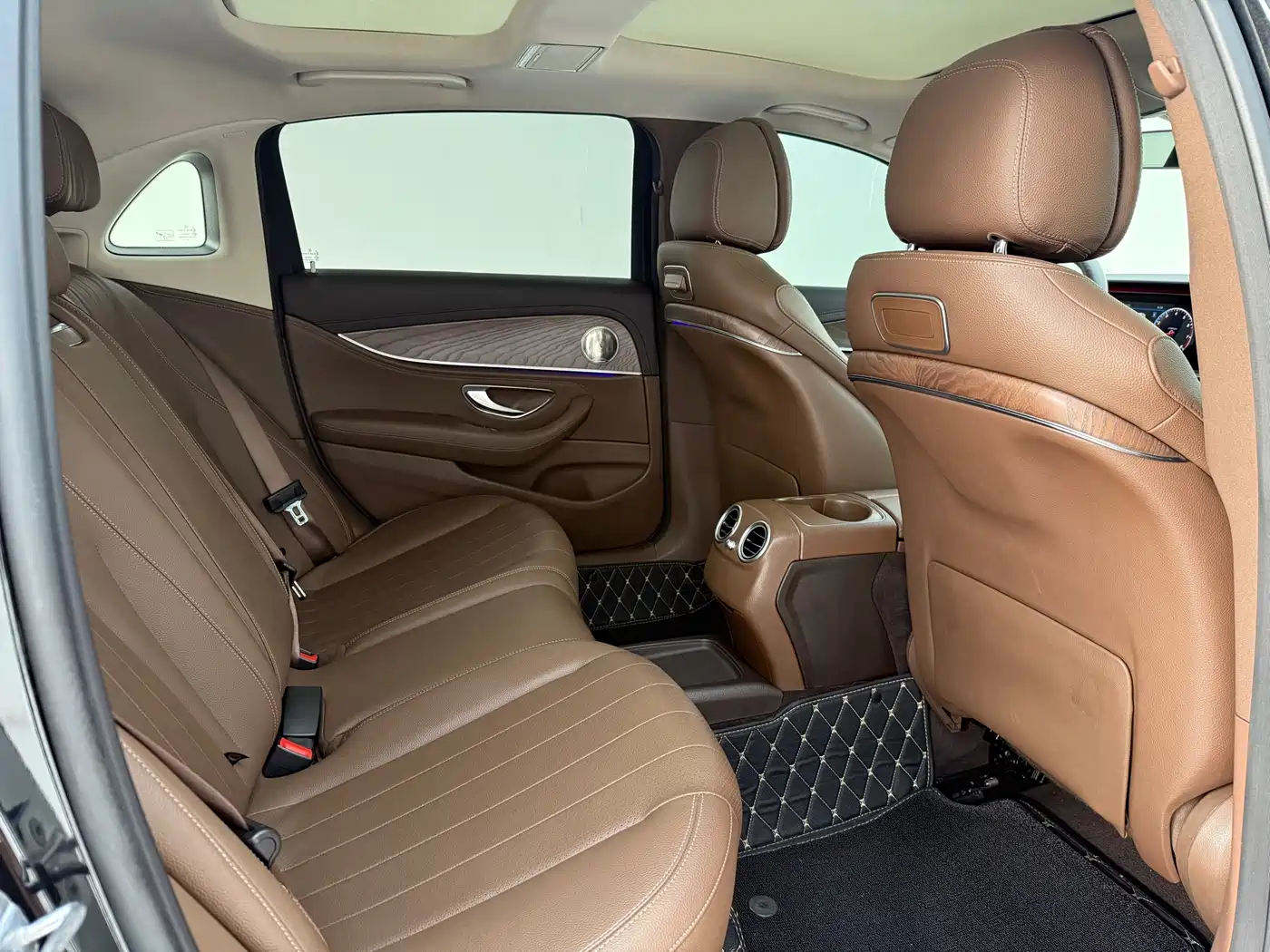 Mercedes-Benz E-Class 2019 Facelift E 300 L Fashion фото 13