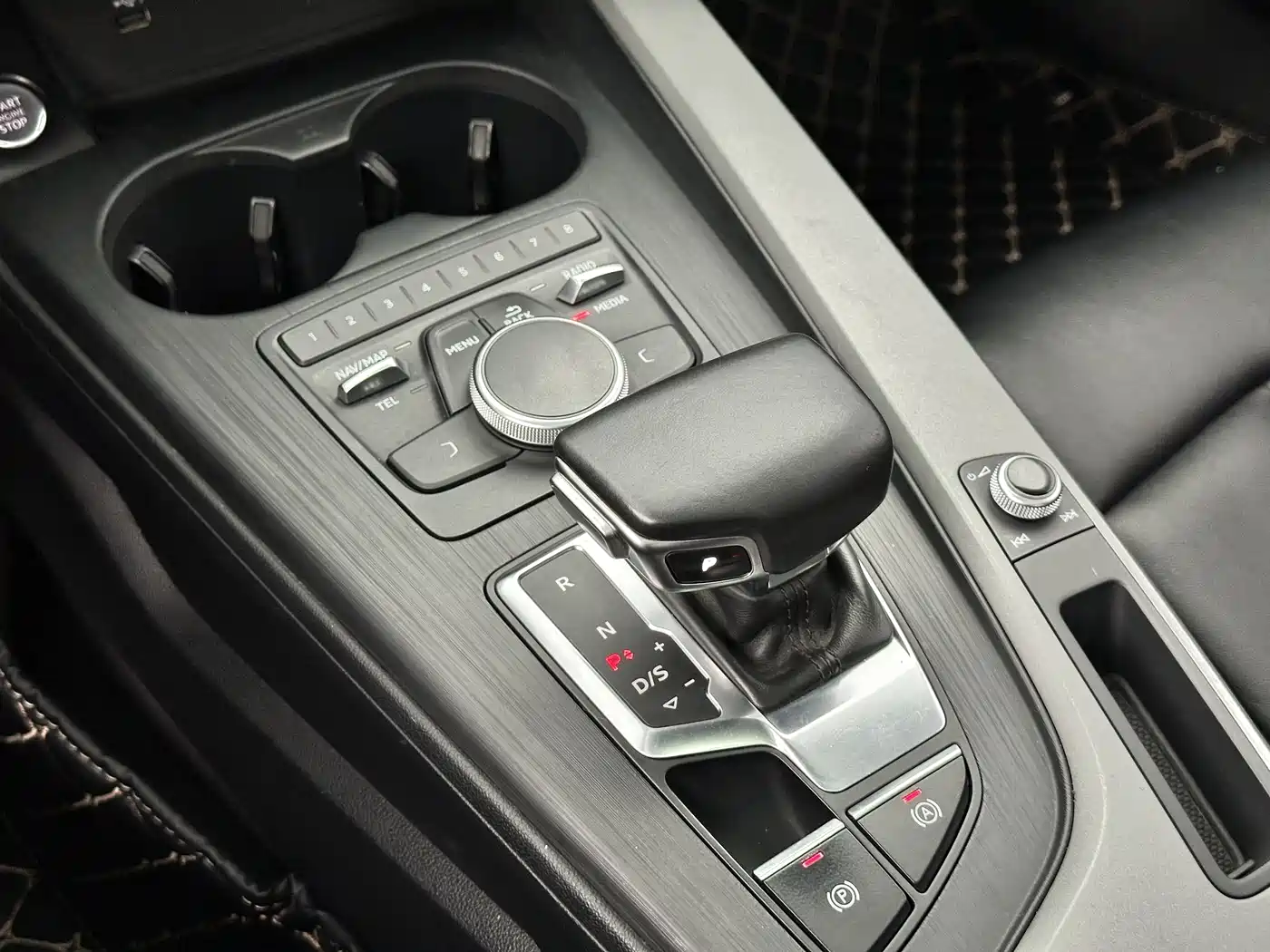 Audi A4L 2019 40 TFSI Progressive (China VI) фото 17