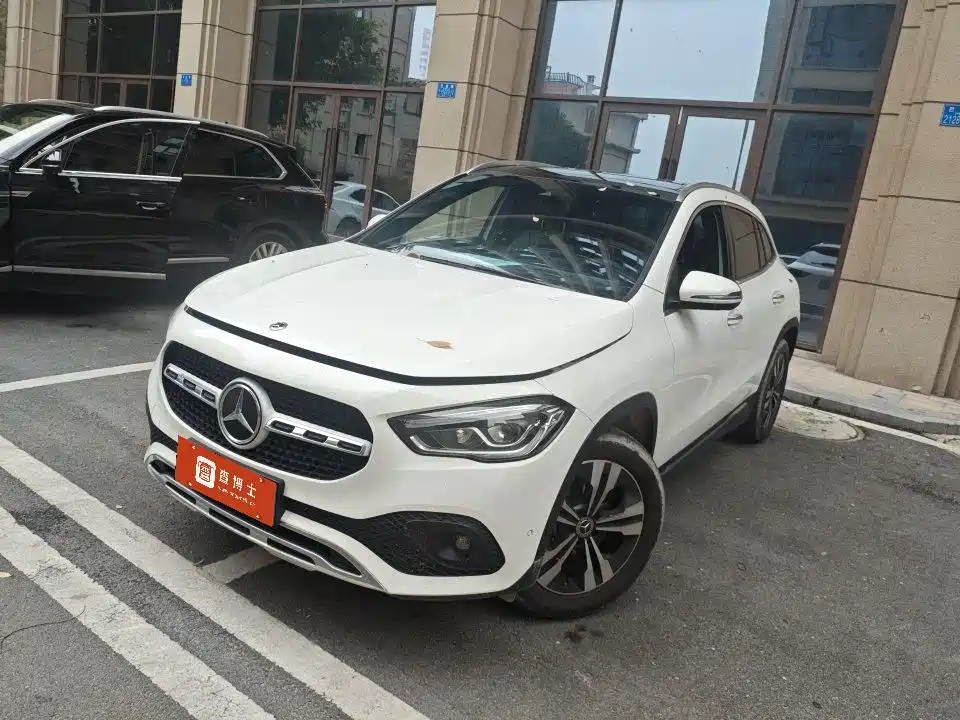 Mercedes-Benz GLA 2023 2023 GLA 220