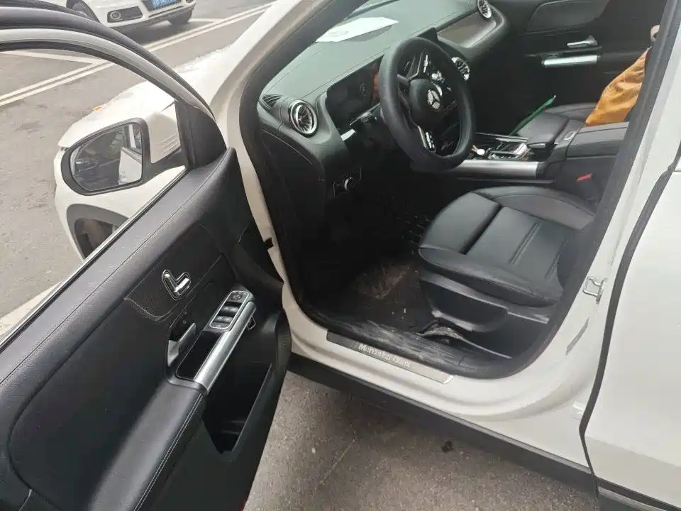 Mercedes-Benz GLA 2023 2023 GLA 220