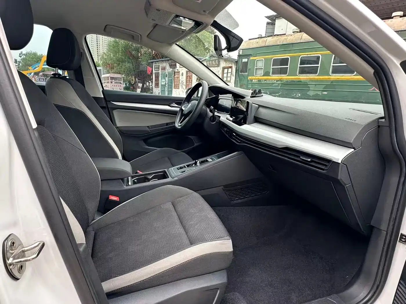 Volkswagen Golf 2023 200TSI DSG Pro фото 8