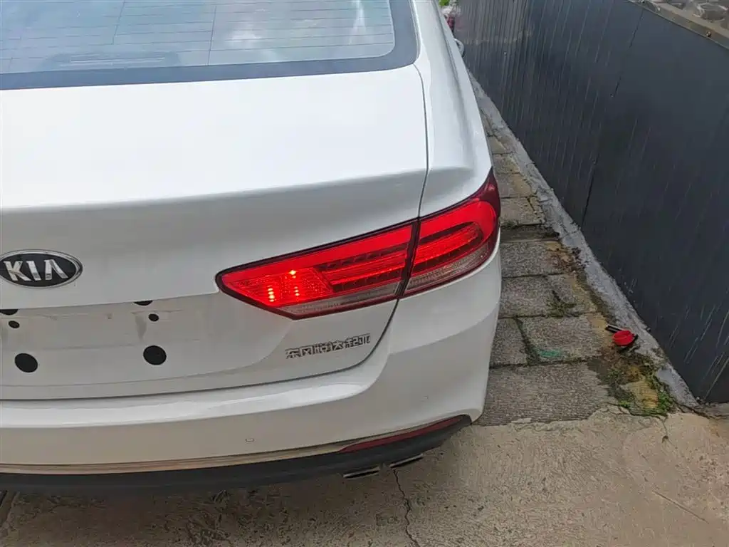 Kia K4 2014 1.8L Automatic DLX фото 8