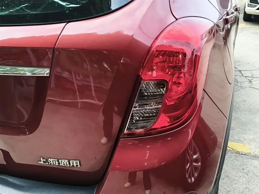 Buick Encore 2014 1.4T Automatic 2WD Urban Elite фото 8