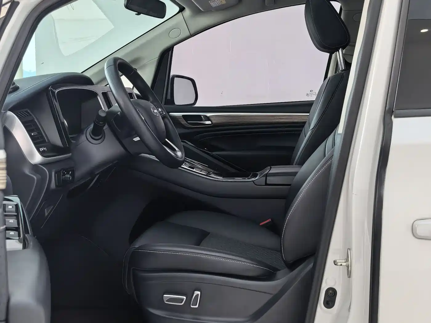 GAC Trumpchi Trumpchi M8 2023 Leading Series 390T Luxury Edition фото 6