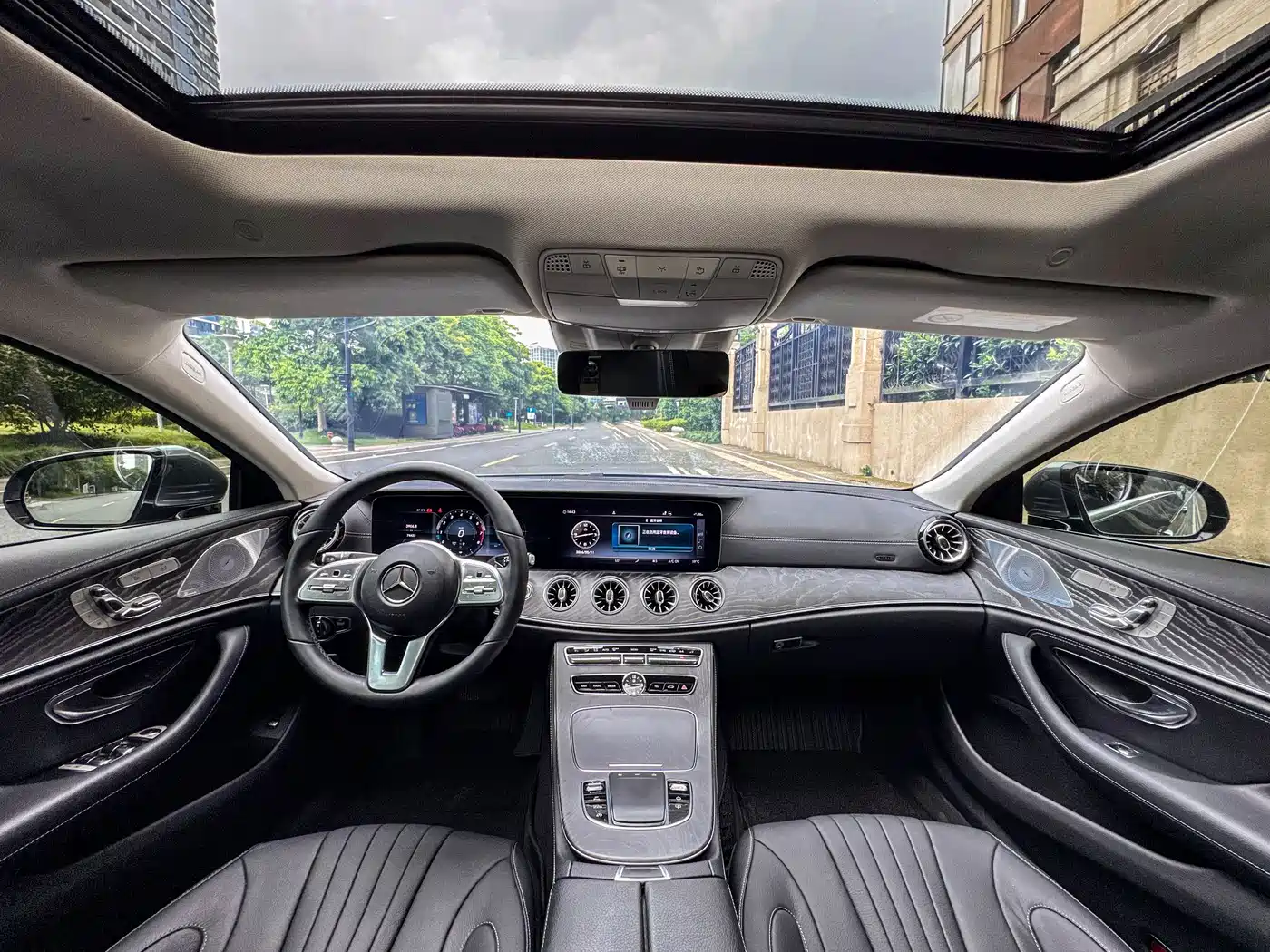 Mercedes-Benz CLS 2018 CLS 300 Luxury фото 7