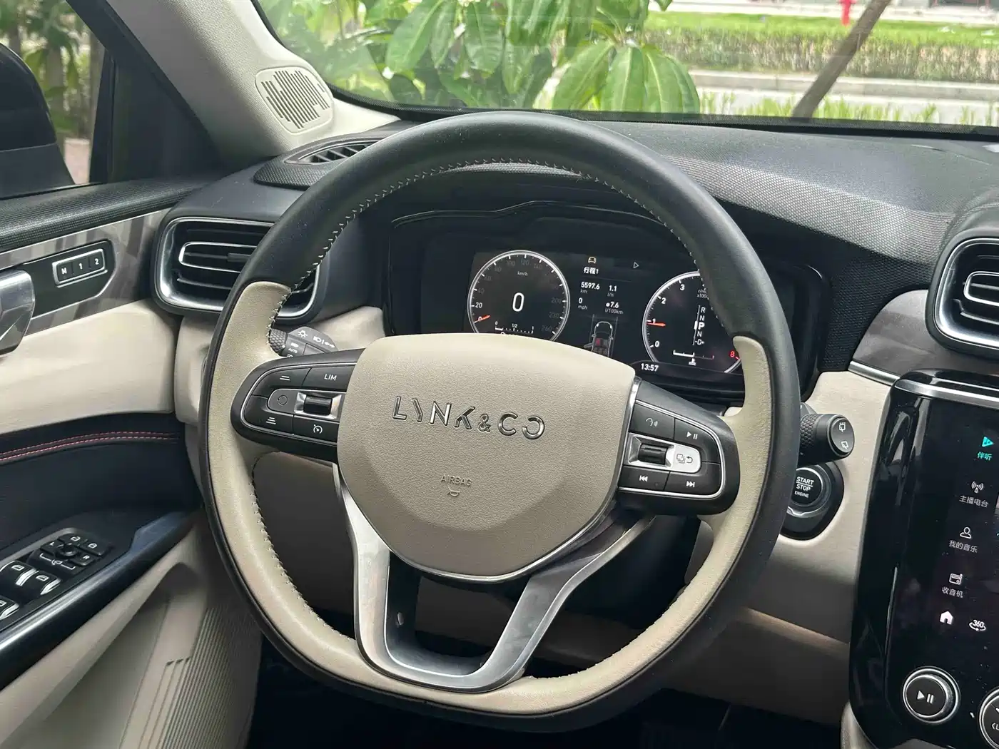 Lynk & Co 02 2018 Model 1.5T DCT 2WD Yao Pro Edition China V фото 10