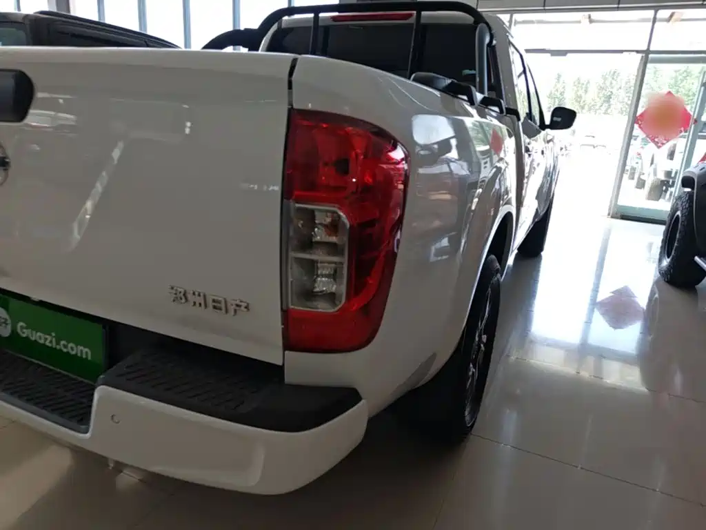 Фото 8 - Dongfeng Rich 7
