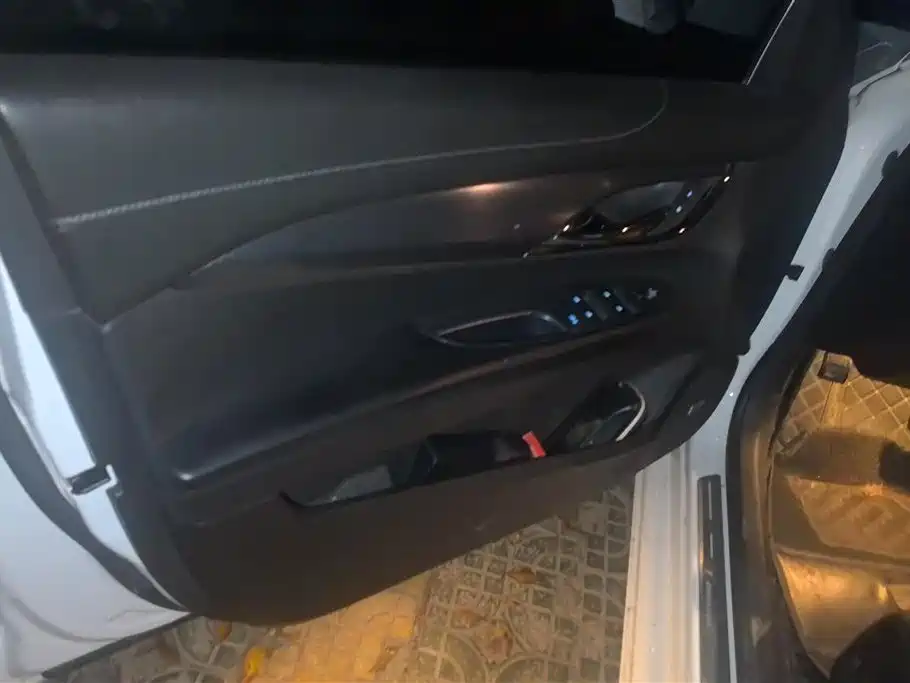Cadillac ATS-L 2017 28T Technology фото 7