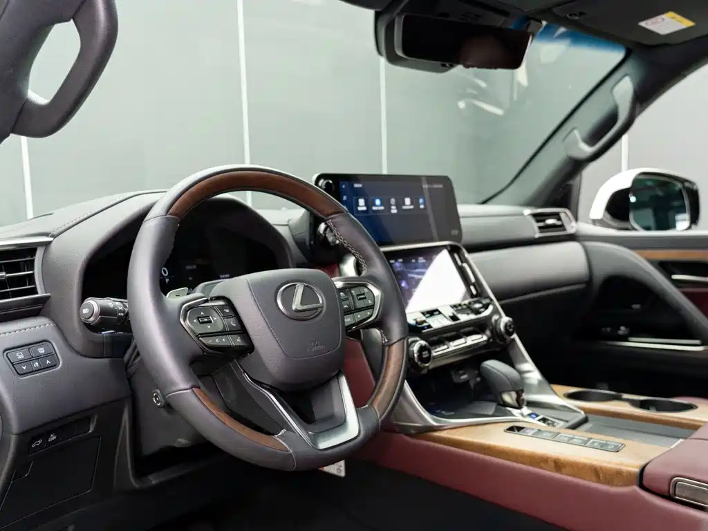Lexus LX 2026 2025 700h Boundary Edition